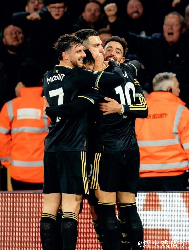 英超-B费2射1传芒特建功 曼联4-1狼队升至第六