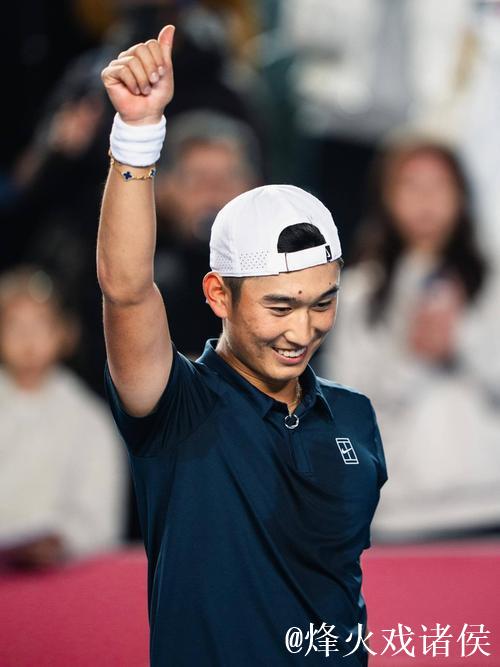 商竣程2-0索内戈 晋级中国香港网球公开赛八强